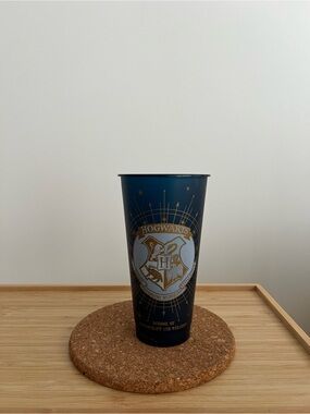 Colour Changing Harry Potter Hogwarts Crest Blue Collector Cup